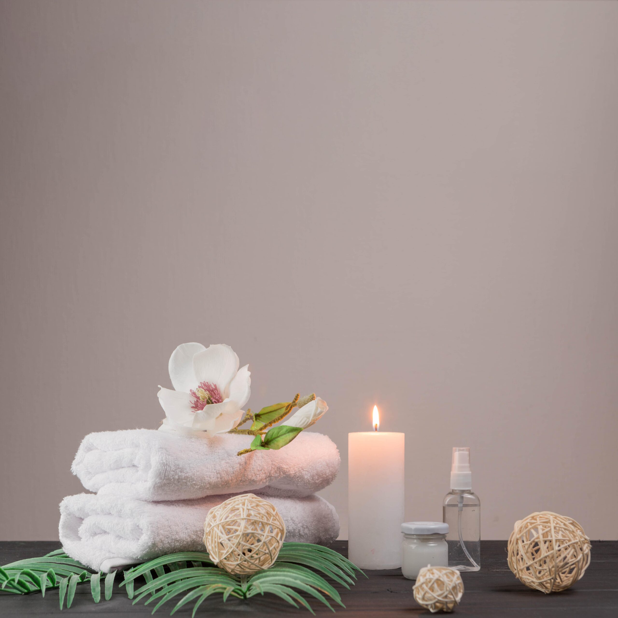 natural-elements-spa-with-candles-min